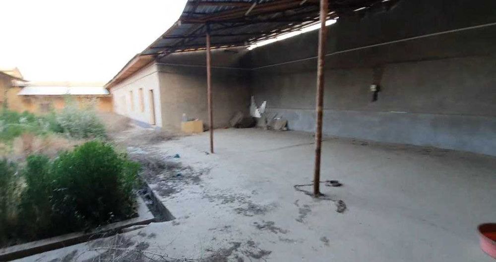 Назарбек РыбХоз ховли сотилади