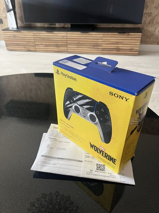 Нов . Playstation 5 Wolverine Adamantium Limited Edition controller ps5