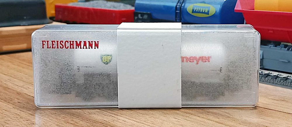 Вагон на Fleischmann 8484 - N - DC -DB-втора ръка/добро състояние/Piko