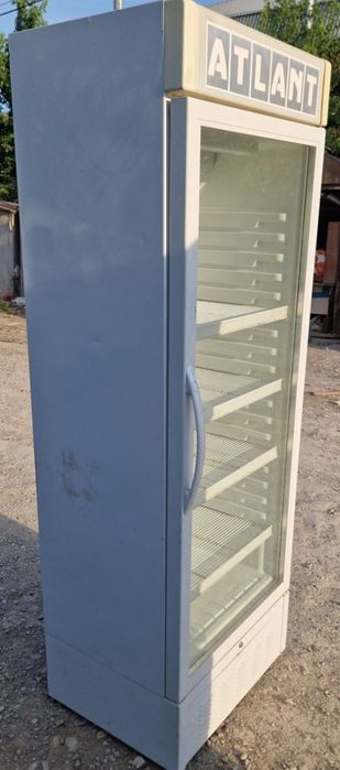 Ветринный холодильник