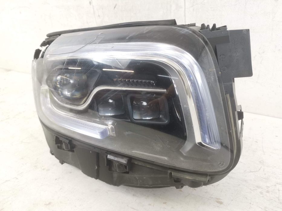 Мерцедес-Бенц ГЛБ / Mercedes-Benz GLB Десен фар MultiBeam Led Мерцедес
