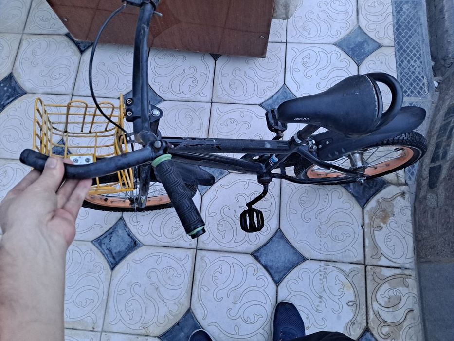 Velosiped yosh bolalar uchun. Sotiladi