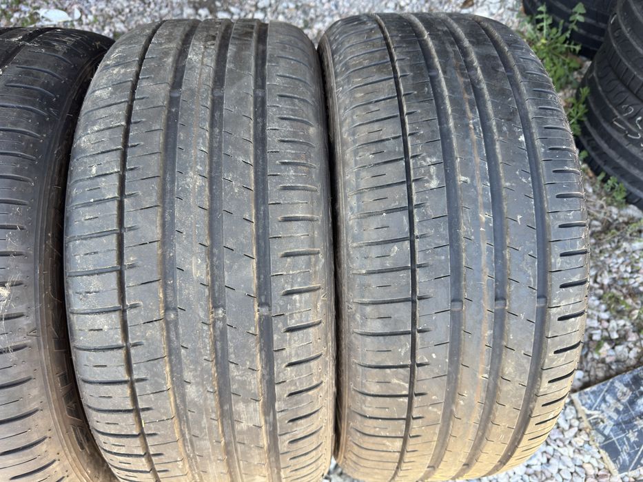 245 50 18 летни гуми Falken