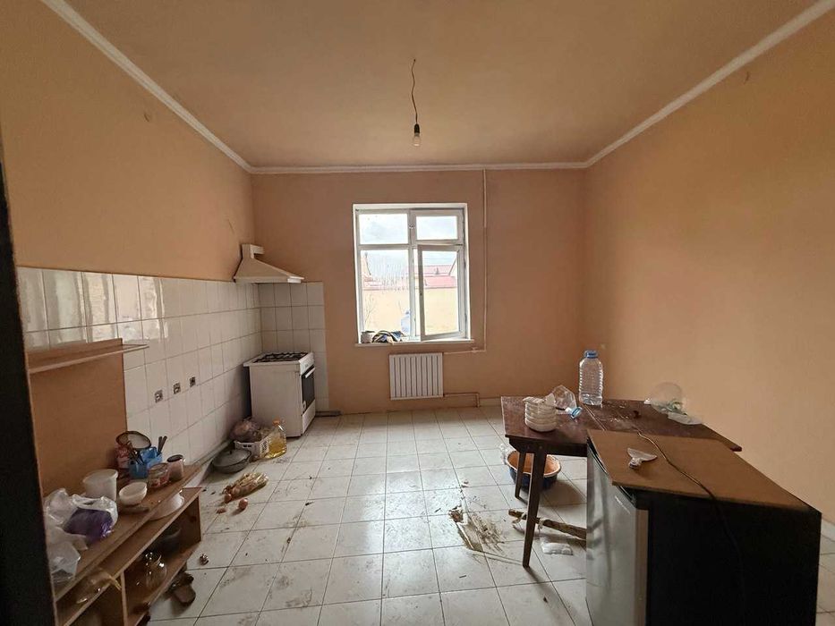 Коттеж 10 сотыхли 6 хонали Мотрит кургонида 150 000уе савдоси бор