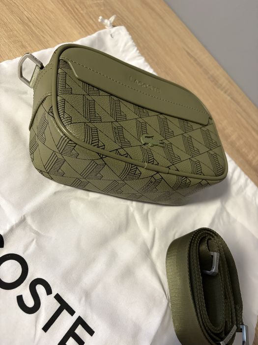borseta lacoste noua