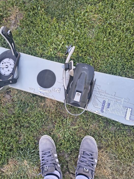Snowboard în stare foarte buna