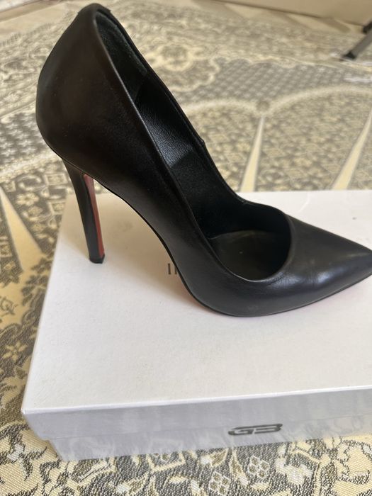 Туфли от Cabani, в отличном состоянии