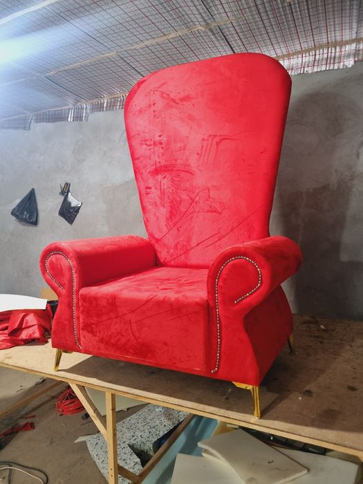 Кресло трон. Кресло педикюрное. Кресло в театр