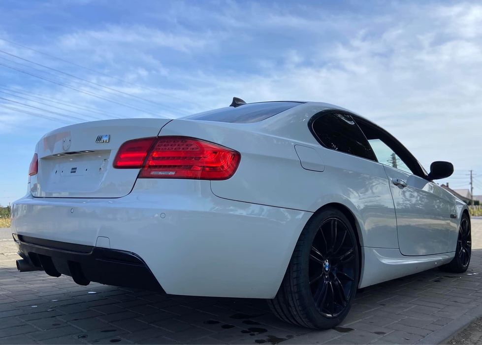 Dezmembrez BMW 320d M-Pack E92 Lci 112.000 Mile,an 2010 M pack led