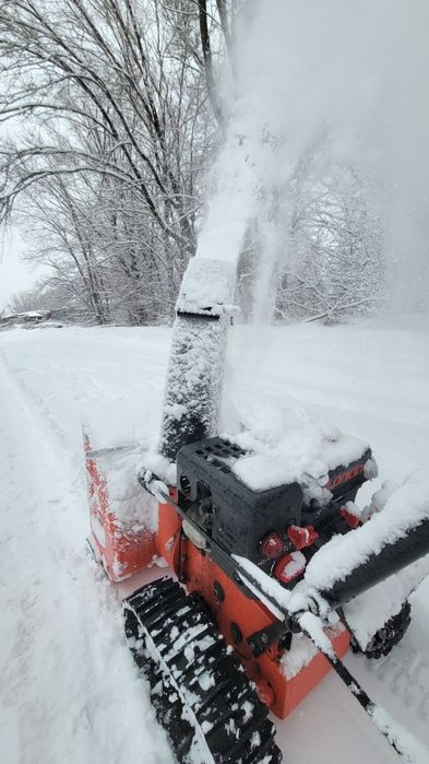 Снегоуборщик гусеничный