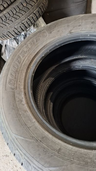 Продам шины хороший состояние