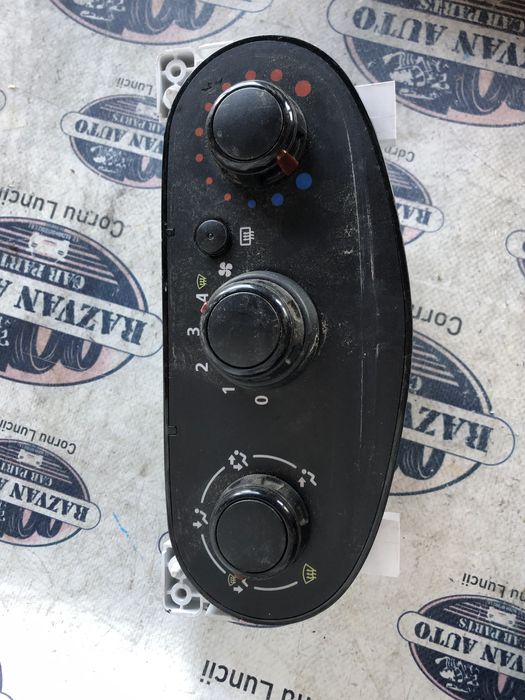 panou comanda clima dacia logan mcv 2015