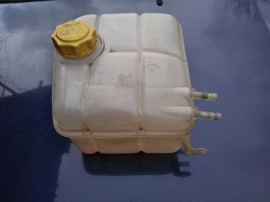 Казанче за антифриз за Форд Фокус мк1