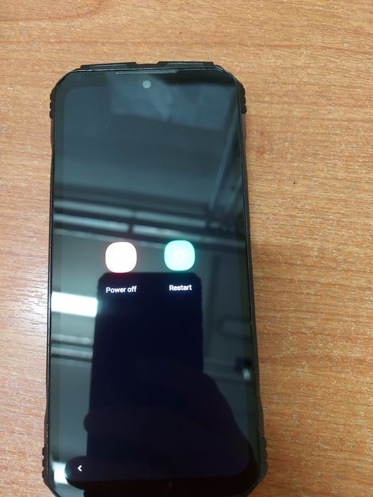 Продаван DOOGEE V30 T