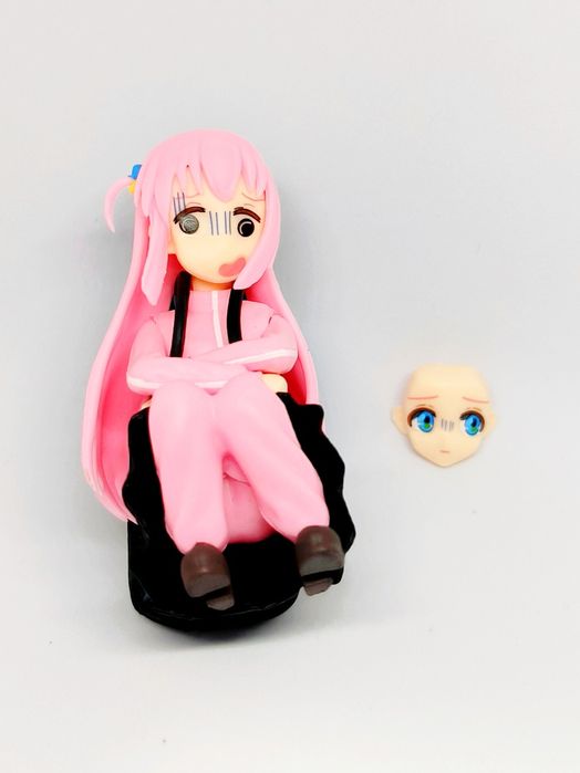 Аниме фигурка одинокий рокер