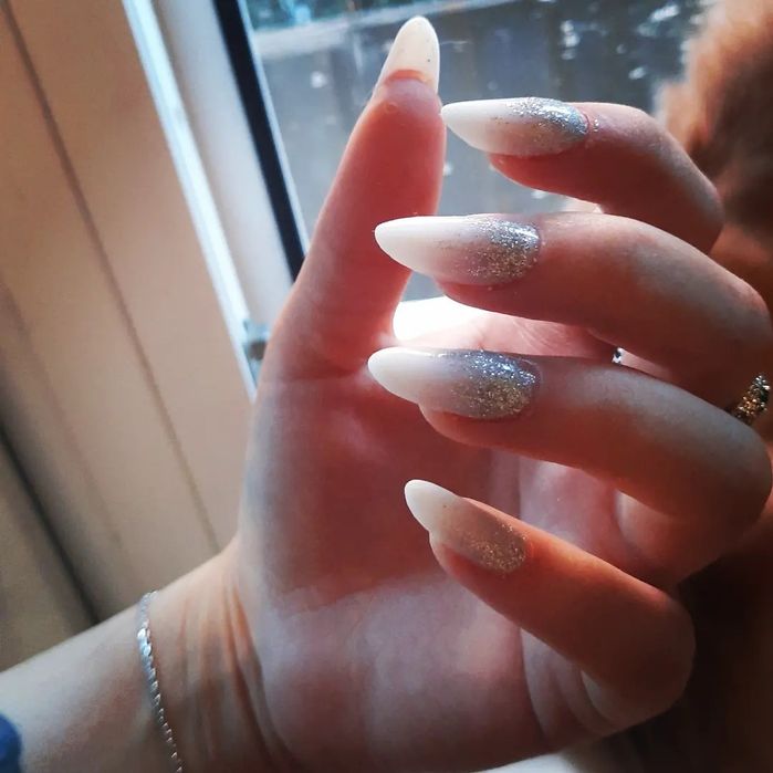 Manichiură , gel/ oja semi