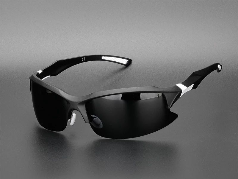 Очки солнцезащитные