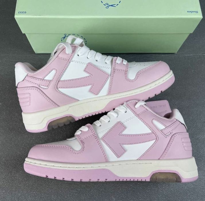 Off White out of office