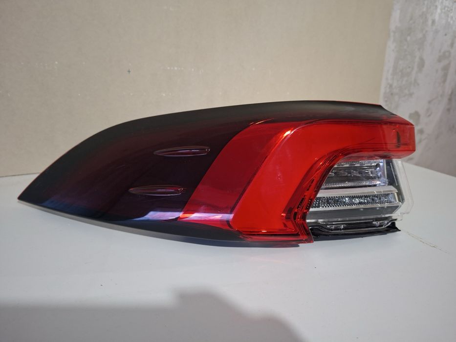 Ляв стоп за Toyota Corolla sedan