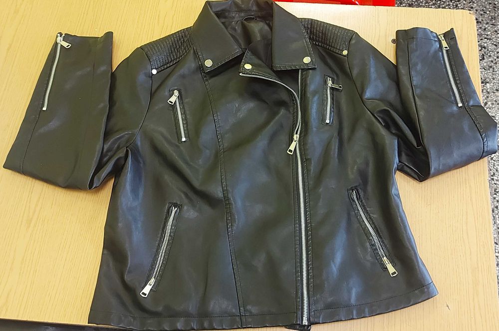 Дамско кожено яке ХЛ размер