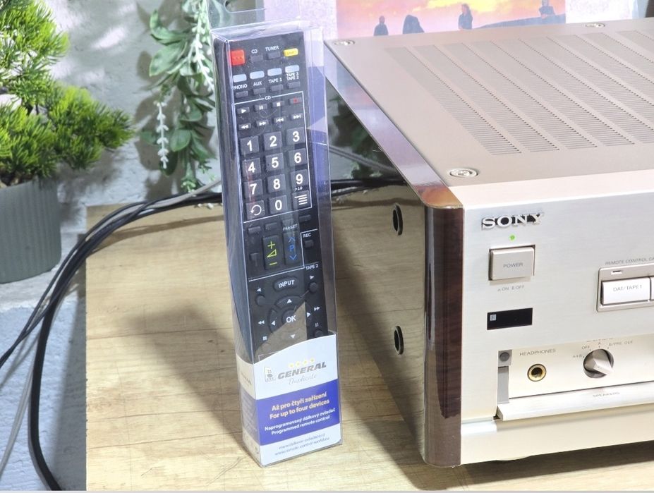 Amplificator SONY TA-F707 ES, gold șampanie, laterale lemn , Japan