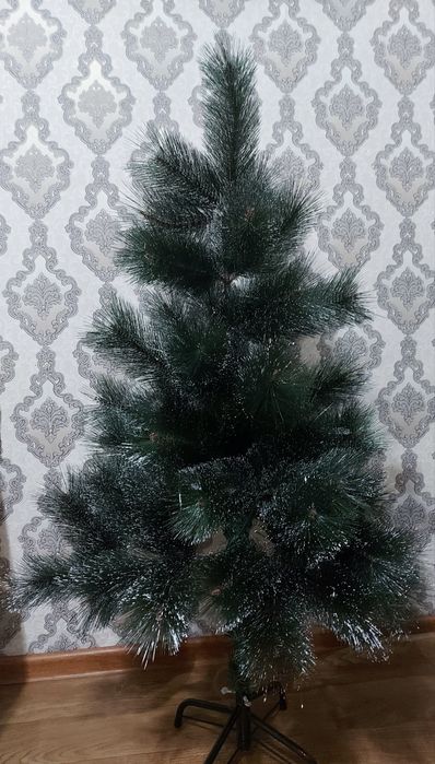 Продам новую елку