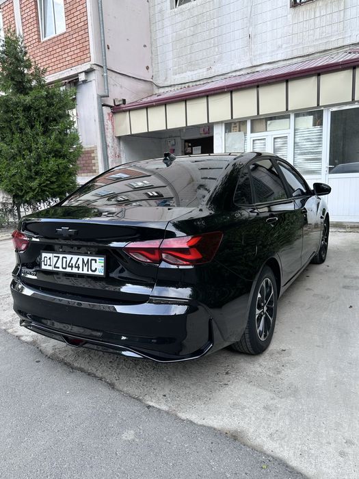 Срочно продается машина Monza eng fulli