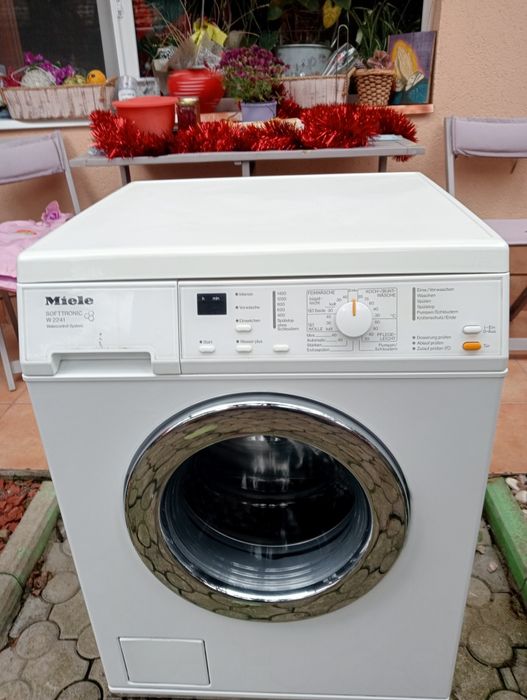 Masina Spalat Germana Miele W2241 Softronic Cuva fagure clasa AAA