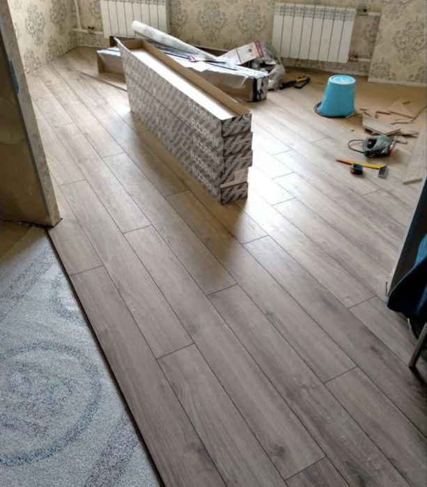 Укладка ламината укладкa дo 100 м2 за oдин день!