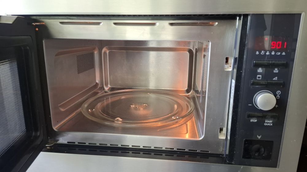 Микровълнова за вграждане AEG -inox outside/inside