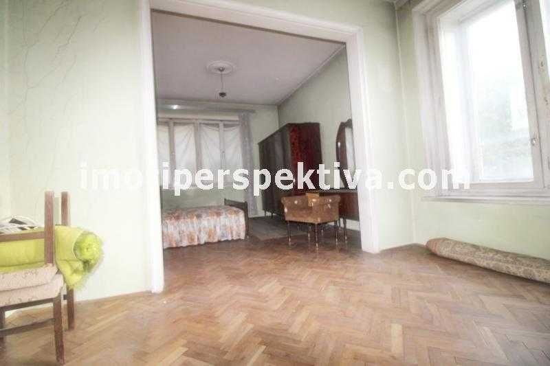 Продава се Тристаен апартамент в Пловдив, Център - 86 кв.м за 1957 €/кв.м - Снимка #3