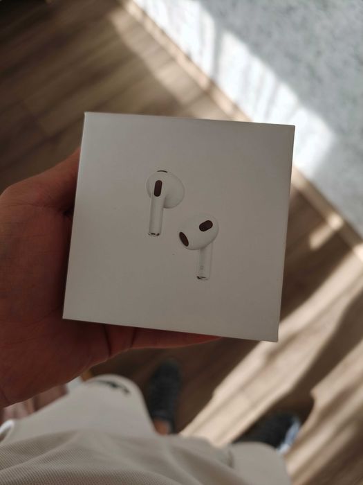 Слушалки airpods 3 gen чисто нови