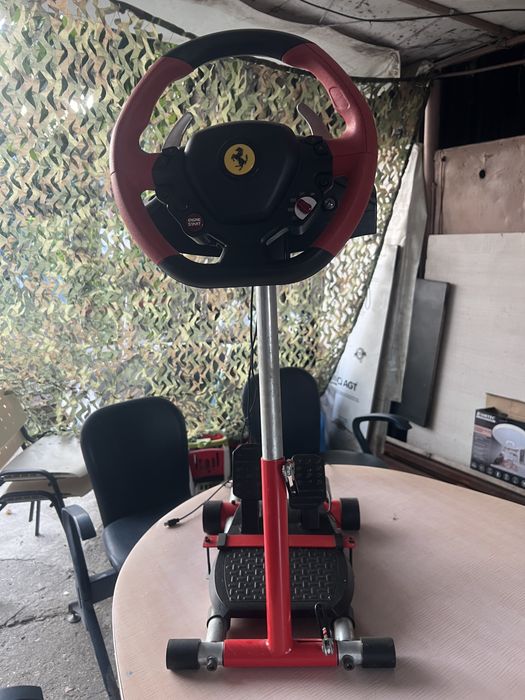 Volan Thrustmaster Ferrari 458 Spider + Pedale + Suport