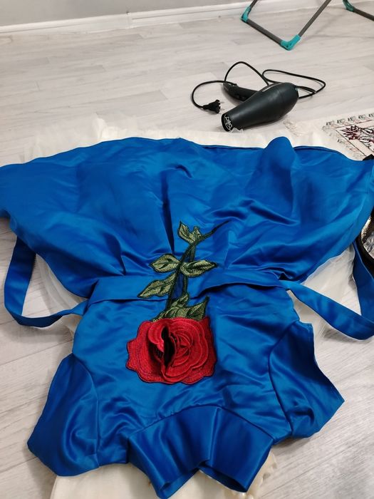 Продам платья для девочек