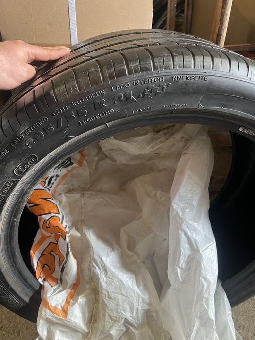 295/35/21 michelin