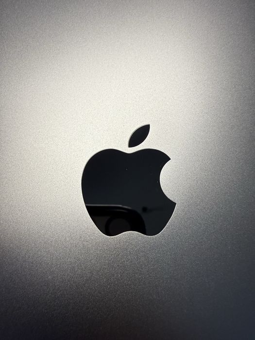 Vand tableta Apple Ipad gen 8 stare impecabila