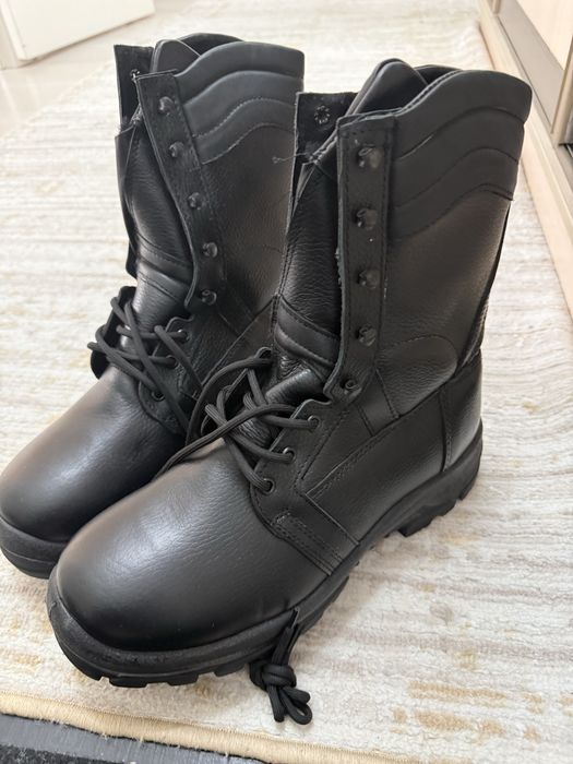 Продам берцы новые