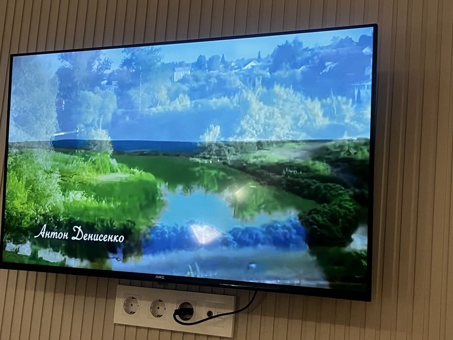 Продам телевизор смарт ,диагональ 104