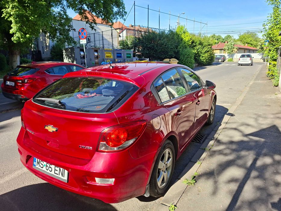 Chevrolet Cruze LS Hatchback, 1,6 benzina