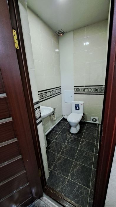 Навоий шахрида 3 хоналик ( 115 кв.м.)  квартира сотувда