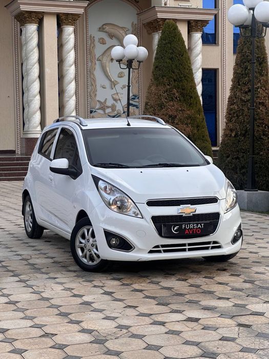 Spark 4 позиция в рассрочку