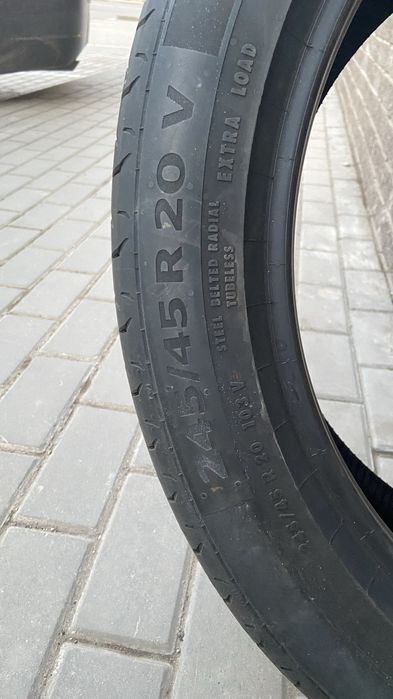 Продам шину 245/45/20