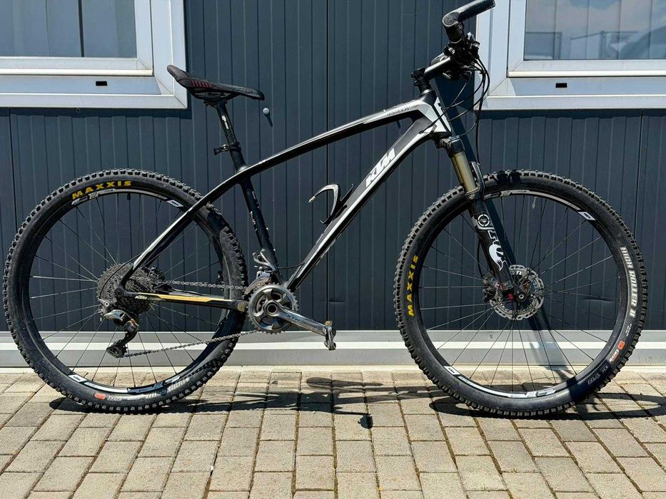 Bicicleta KTM carbon
