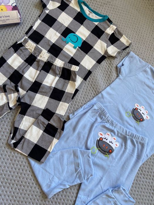 Carter's фирмасының киімдері сатылады