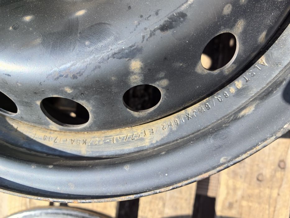 16 цола 5 х 114,3 мм Рено Сценик / Меган - 6,5 Инча / ЕТ 47