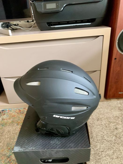 Cască pentru schiori