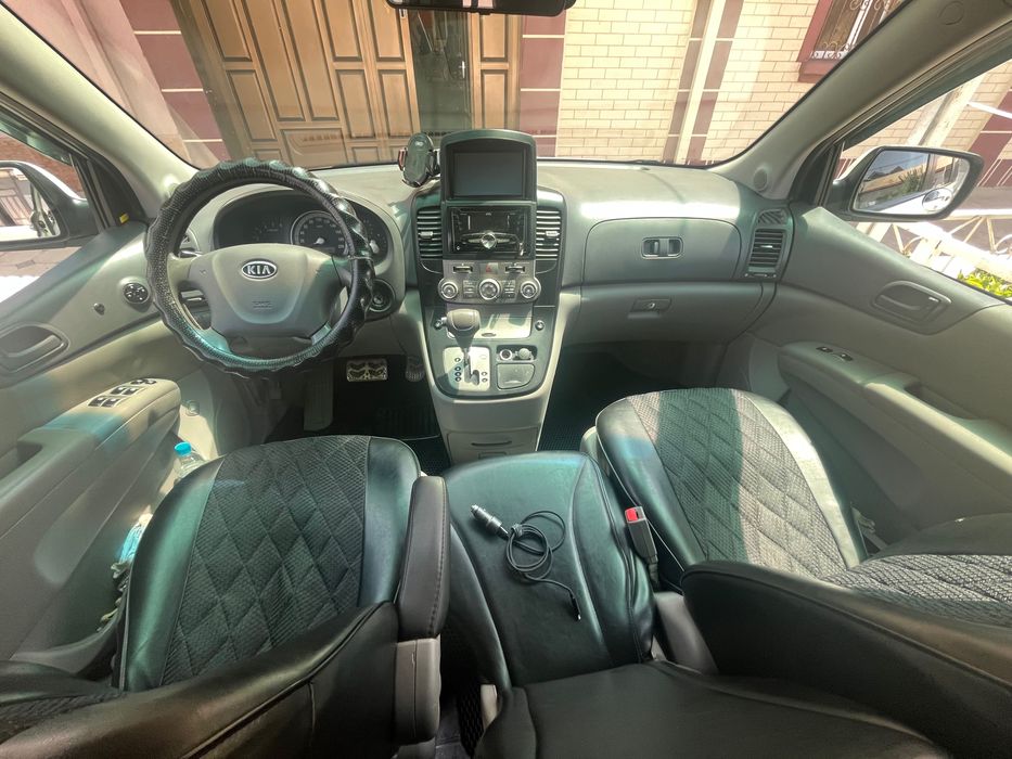 Kia Carnival 2.9 Automat 2008