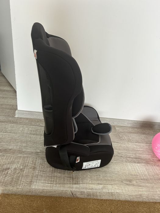 Дестко кресло для автомобилая