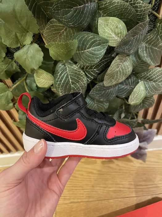 Vand adidasi Nike bebelusi