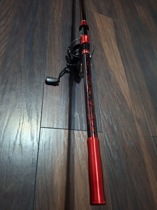 Set Pescuit Lanseta 240cm + mulineta CF6000